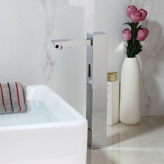 Hoge kraan handen vrije bediening